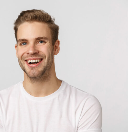 handsome-blond-guy-with-blue-eyes handsome-blond-guy-with-blue-eyes